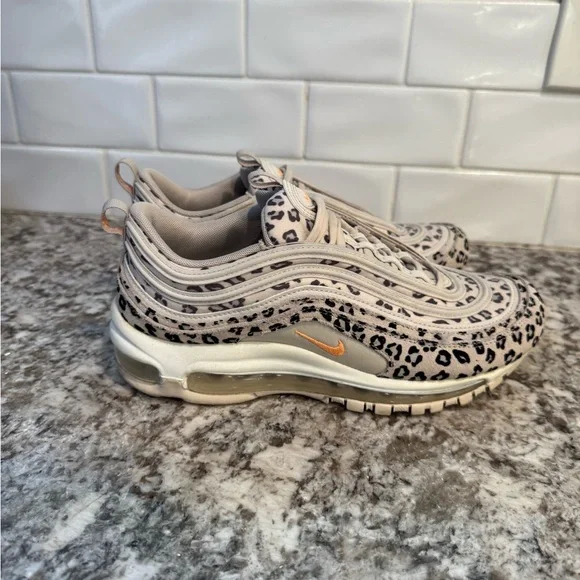 Women’s Nike Air Max 97 ‘Leopard’ (size 9) - Picture 4 of 8